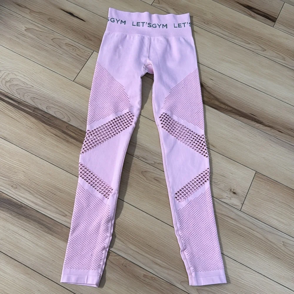 Let’s Gym Baby Pink Seamless Leggings - Picture 3 of 8